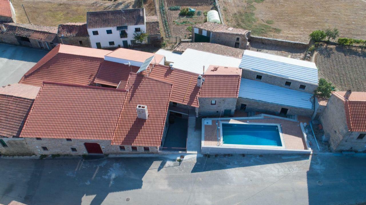 Casa Mirandês Rural Miranda do Douro Exterior foto